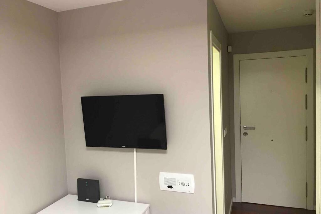 شقة Loft Con Entrada Autonoma/Terraza/Wifi En Centro آكورونيا المظهر الخارجي الصورة